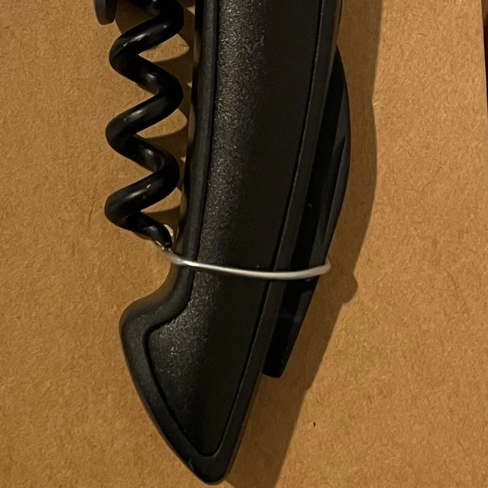 2-piece graphic wine bag and bottle opener set